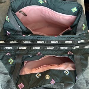 Le SportSac Flower Bag